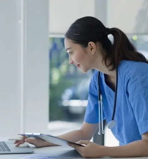 Female-medical-scribe-sitting-at-a-desk-with-a-laptop-and-clipboard-exploring-medical-scribe-virtual-jobs-768x512.jpg Female-medical-scribe-sitting-at-a-desk-with-a-laptop-and-clipboard-exploring-medical-scribe-virtual-jobs-768x512.jpg